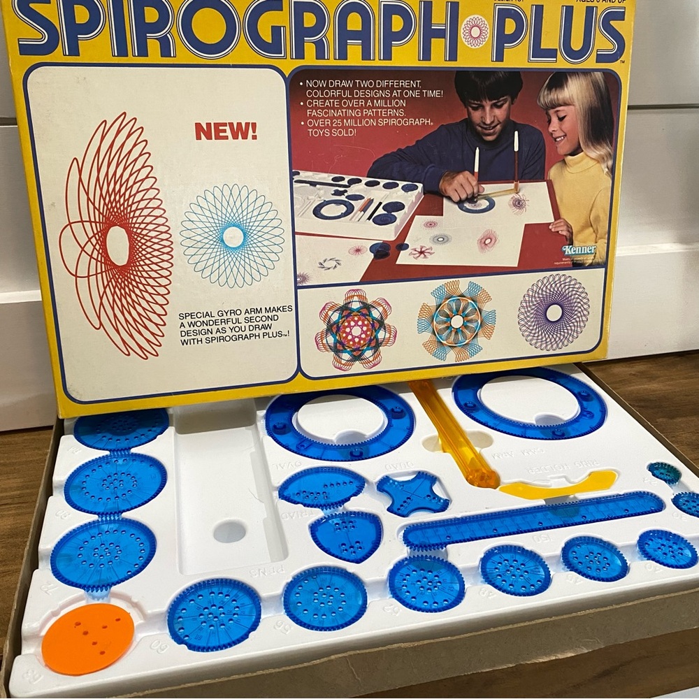Vintage Spirograph Plus 1982 Kenner 14210 Includes Booklet Art‎ Design